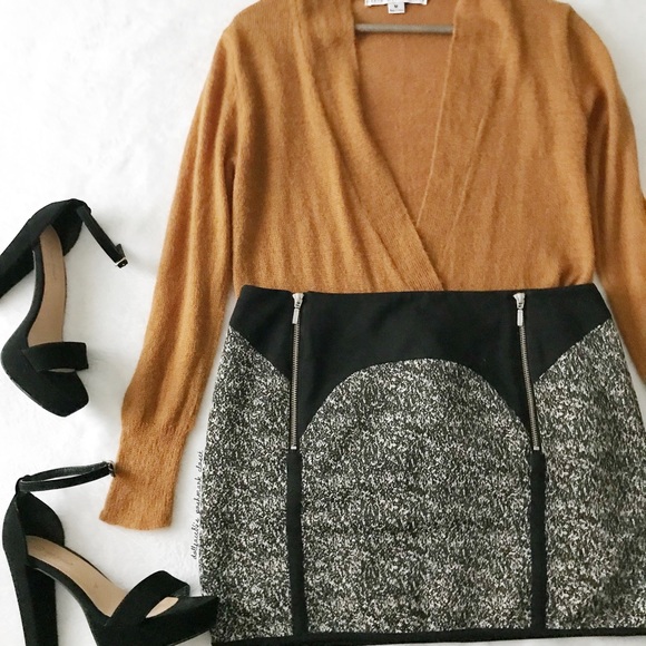 Sold - Picture 3 of 6